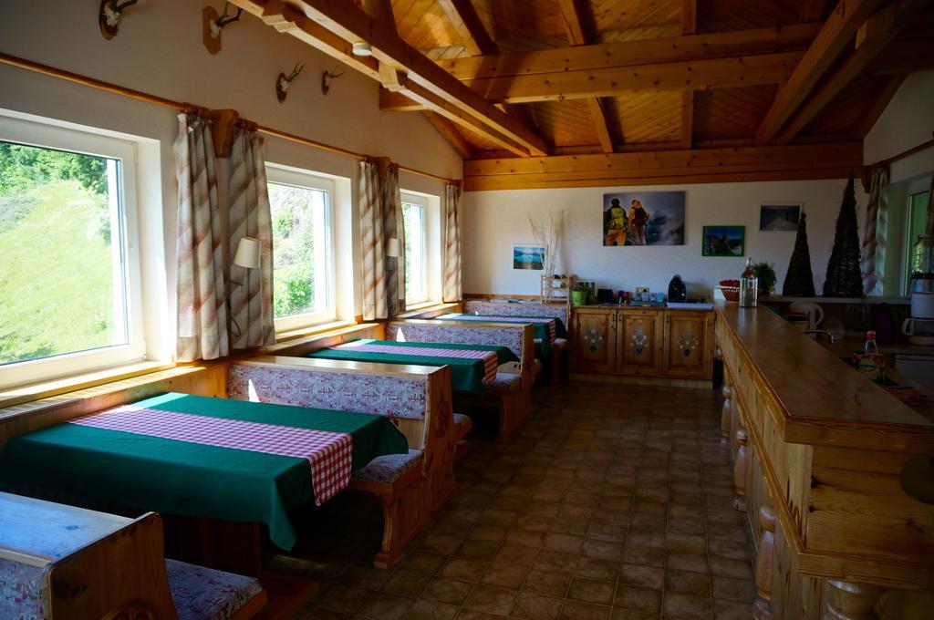Haus Peter Bed & Breakfast Latschach ober dem Faakersee Ngoại thất bức ảnh